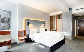 Premier Inn Köln City Mediapark